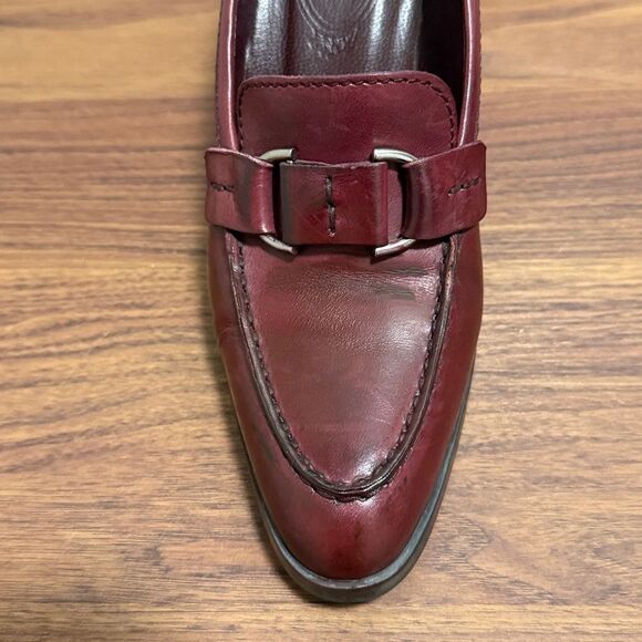 Tod’s Woman’s Burgundy Calfskin Leather Loafer with Block Heel. Size 6.5. - Picture 4 of 10